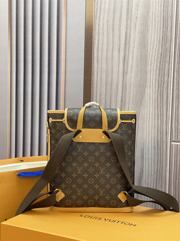  structured bag interior and compartment view