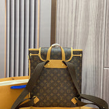  structured bag interior and compartment view