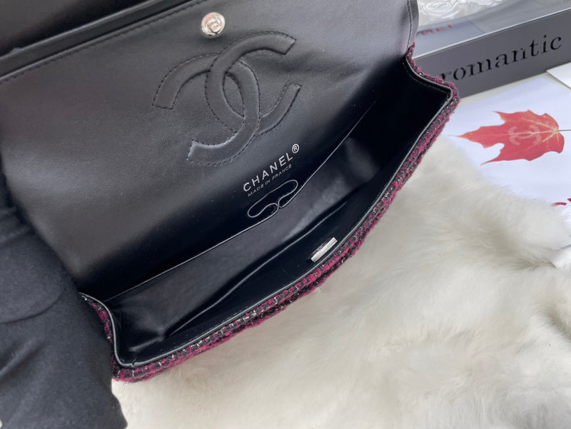 Zivas Charm Streamlined Design Designer Handbag (Signature Shape & Finish) – Detail View