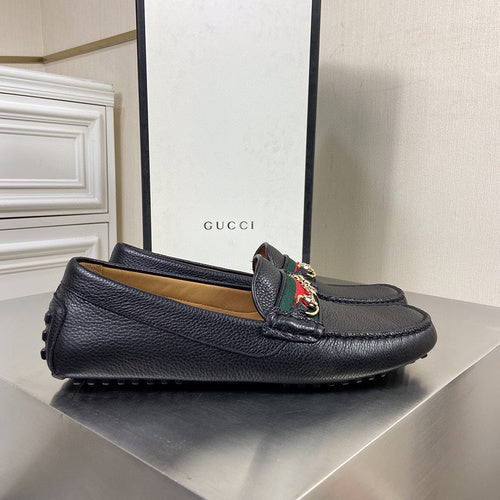 Gucci all-black luxury sneakers view 11 retro runner design