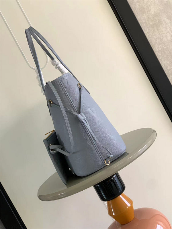  tote bag interior and compartment view