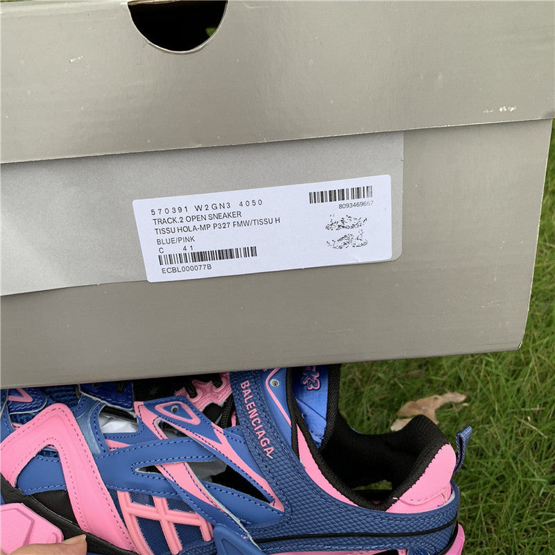 Balenciaga shoes Style 403 - true-to-life color detail