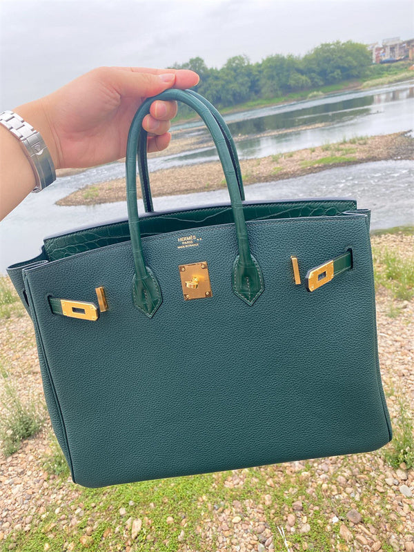  Statement shoulder bag front view 7