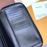  Streamlined satchel carried on shoulder 22