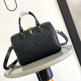  structured bag interior and compartment view
