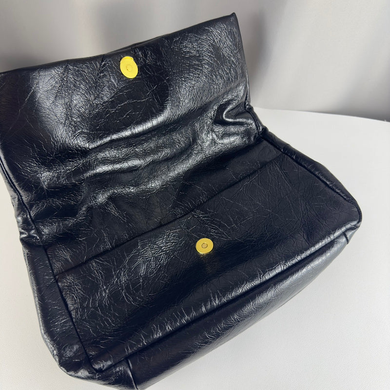 Zivas Charm Everyday Sophistication Statement Handbag (Designer-Inspired Craftsmanship) – Lifestyle Shot