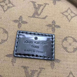 Side profile of signature chic women's handbag – women's premium purse