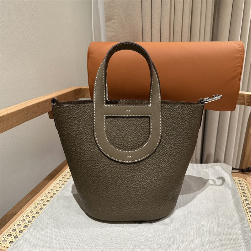  contemporary shoulder bag styled with outfit 24