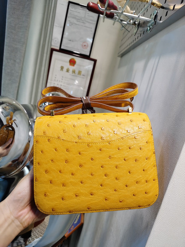Considered handbag styled for everyday wear