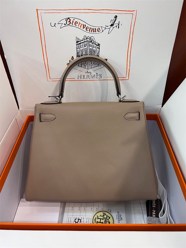  Elegant structured bag carried on shoulder 10