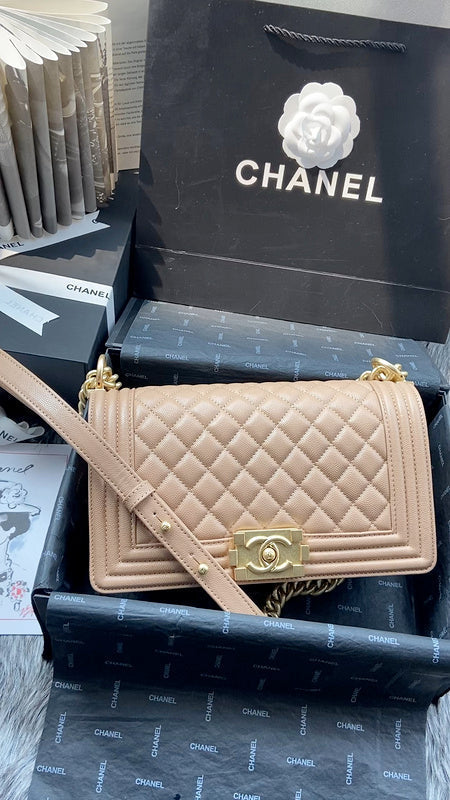  handbag, mid everyday style, image 1
