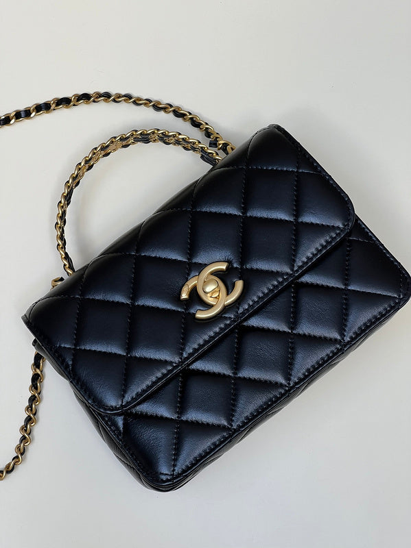  women's handbag, versatile design, view 1