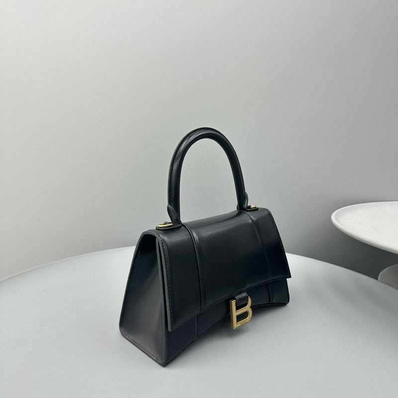 Zivas Charm Modern Edge Statement Handbag (Modern Wardrobe Staple) – Lifestyle Shot