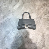 Sophisticated Premium PU Leather Handbag - Signature Hardware Accents | Women's Designer-Inspired Purse #864 - close-up detail shot (image 3) of designer-inspired handbag