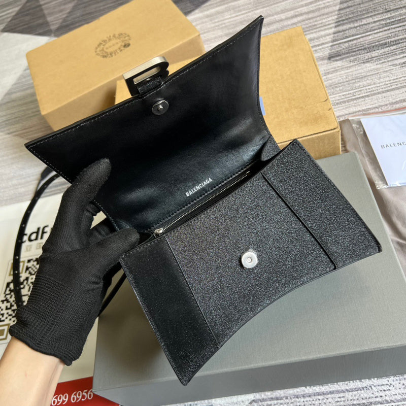 Elegant Vegan Leather Handbag - Versatile Everyday Design | Women's Luxury Handbag #304 - alternate angle view (image 8) of designer-inspired handbag