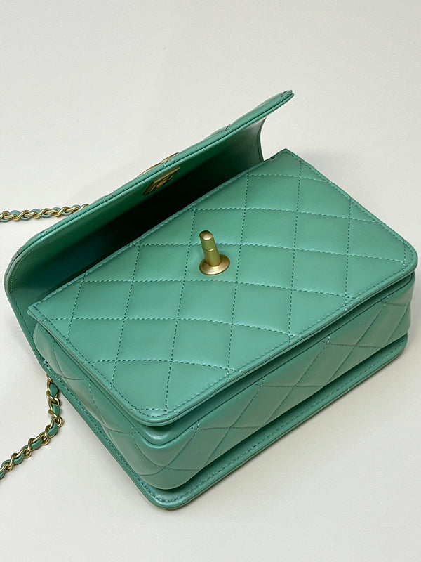  women's handbag, versatile design, view 3