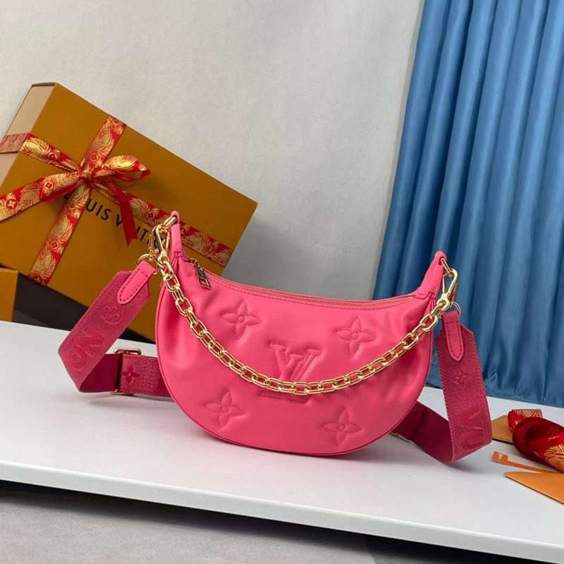 Front view of premium structured women's handbag – women's everyday handbag