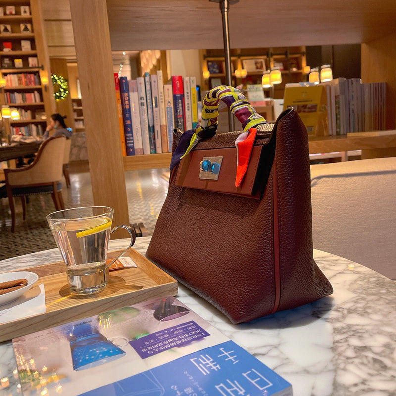 Interior view of timeless premium bag