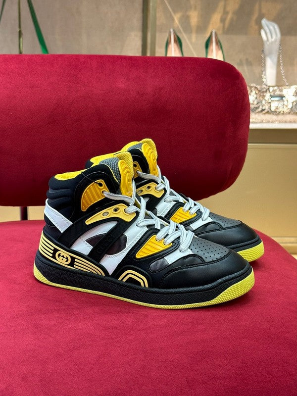 Gucci clean off-white luxury sneakers view 10 classic court silhouette