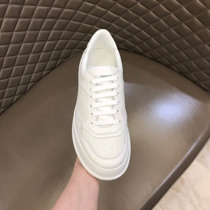 Gucci stone beige luxury sneakers view 8 padded collar comfort