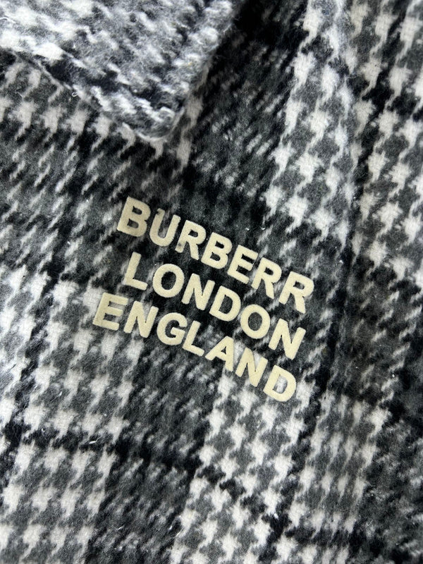 Three-quarter angle view of Burberry luxury piece style No.409