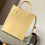 Ziva's Charm handbag – product shot (36cm*28cm*7cm)