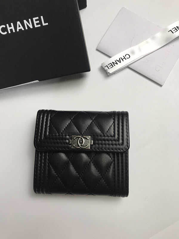 Zivas Charm Refined Structure Everyday Handbag (Thoughtfully Structured Design) – Styled Look