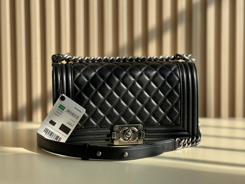  handbag, mid everyday style, image 1