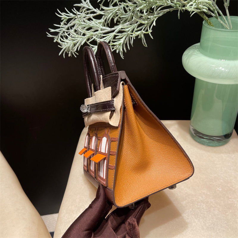  tote bag interior and compartment view 9