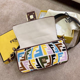 Ziva's Charm handbag – carry view (26cm*13cm*6cm)