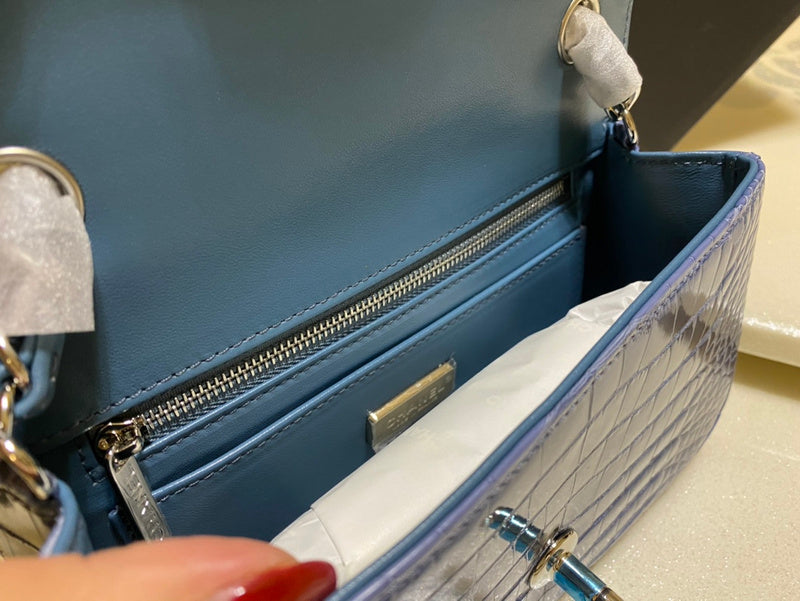  women's handbag, mid design, view 7
