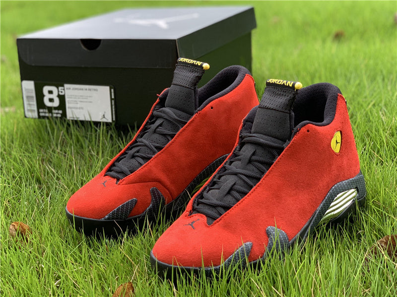Nike Men's & Women's Designer Street Sneakers — Style 110 close-up view