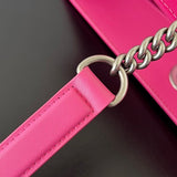 Zivas Charm Sleek Silhouette Fashion Handbag (Contemporary Shape Language) – Close-Up Detail