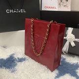 Zivas Charm Timeless Appeal Designer Handbag (Refined Modern Silhouette) – Detail View