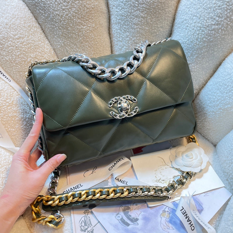 Zivas Charm Understated Luxury Designer Handbag (Designer-Inspired Craftsmanship) – Lifestyle Shot