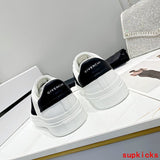 Givenchy shoes Style 039 - sole and craftsmanship detail