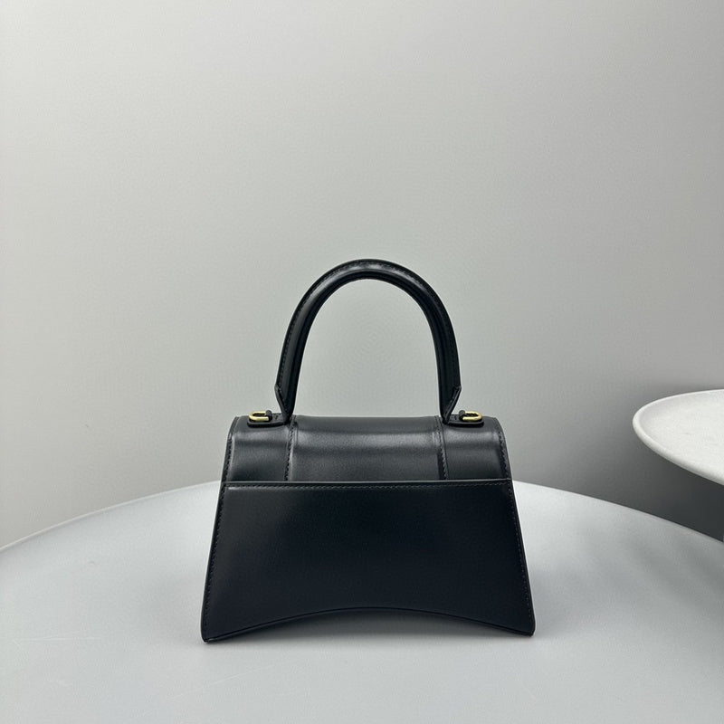 Zivas Charm Modern Edge Statement Handbag (Modern Wardrobe Staple) – Full Silhouette