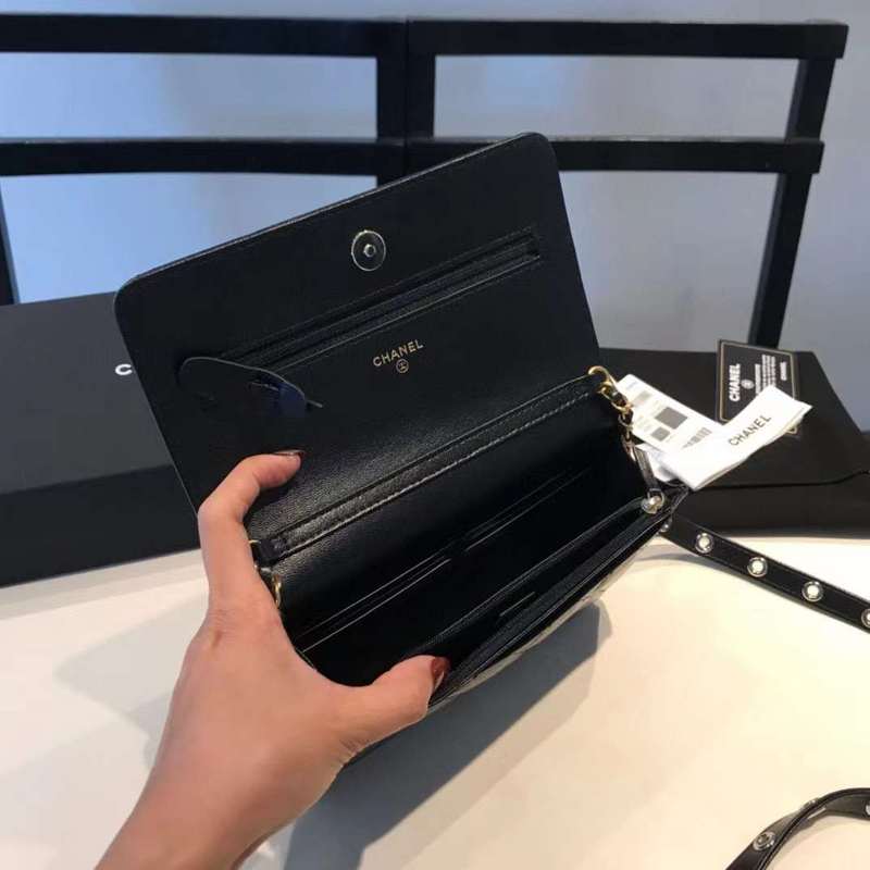Zivas Charm Everyday Sophistication Luxury Handbag (Premium Everyday Carry) – Styled Look