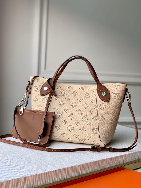 Front view of structured sleek women's handbag – women's statement bag