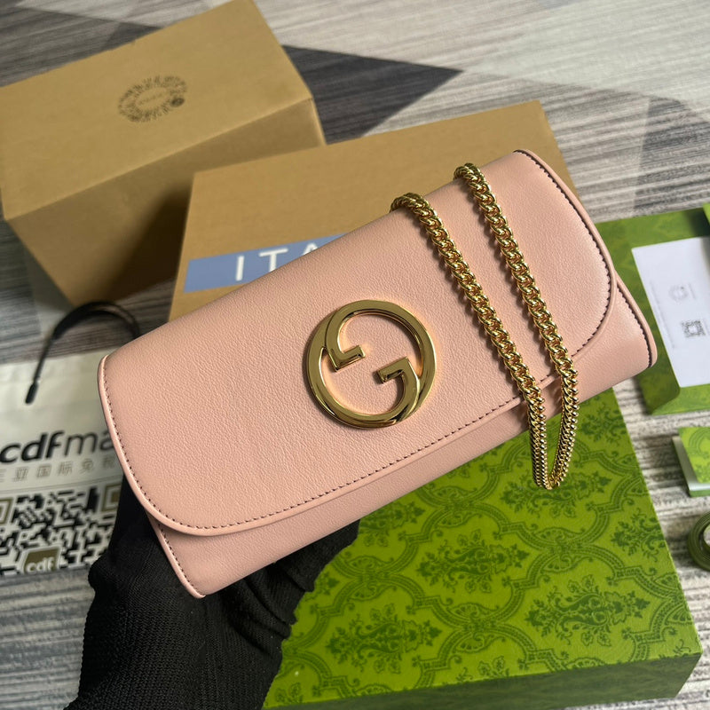 Styled lifestyle shot of elevated sleek women's handbag – women's premium purse