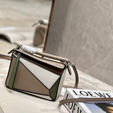 Ziva's Charm handbag – close-up view (18cm*12.5cm*8cm)