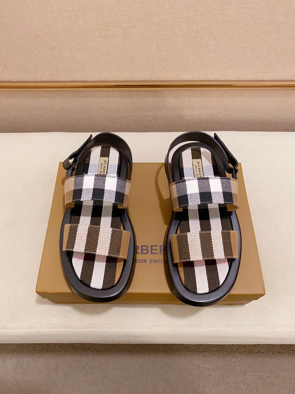 Burberry shoes Style 012 - packaging and accessories