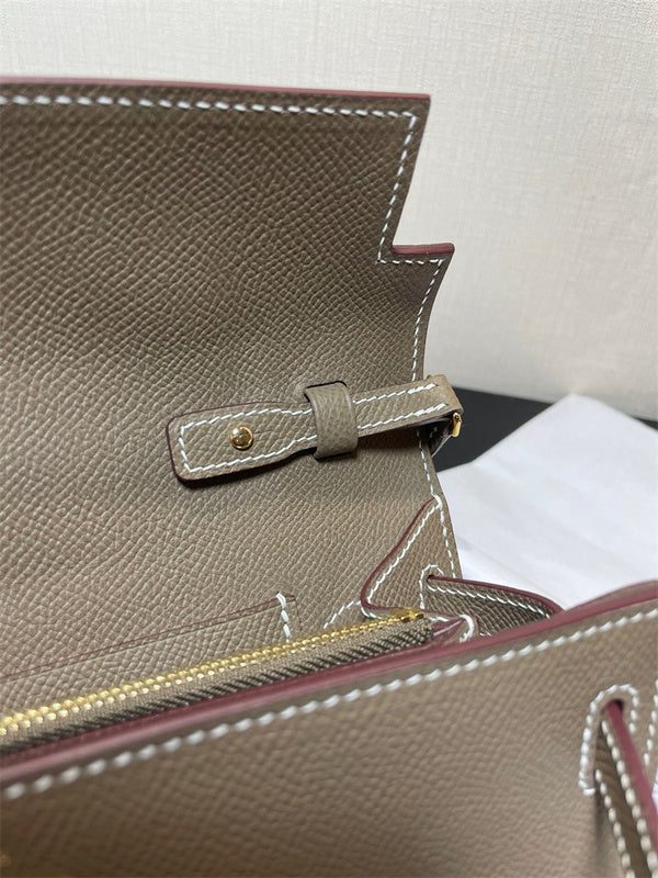  carryall bag interior and compartment view 27