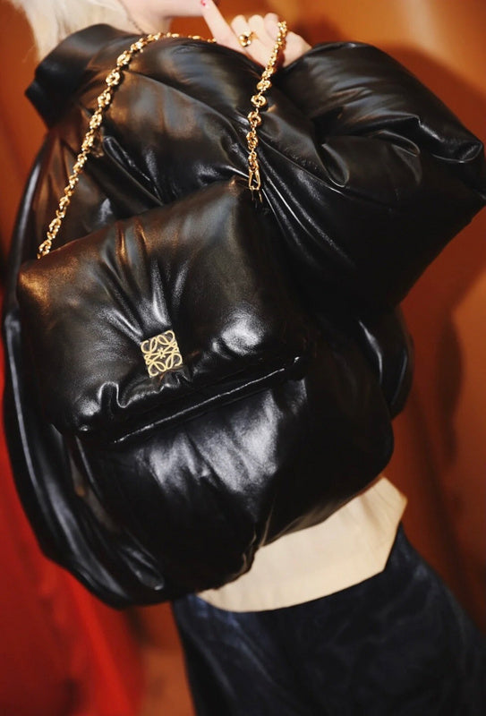 Ziva's Charm handbag – product shot (22cm*19cm*8cm)