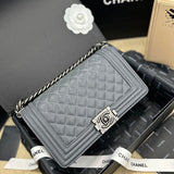 Zivas Charm Versatile Design Designer Handbag (Premium Everyday Carry) – Close-Up Detail