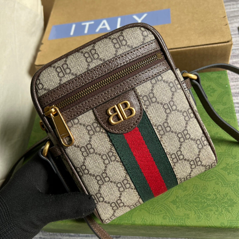 Front view of modern signature women's handbag – women's everyday handbag