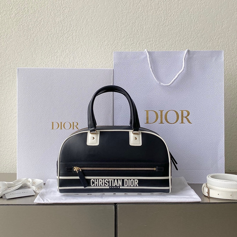 Front view of signature everyday-luxe women's handbag – women's designer-style accessory