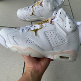 Nike Men's & Women's Luxury Low-Top Trainers — Style 177 close-up view