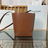 Side profile of polished classic women's handbag – women's premium purse
