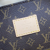  carryall bag close-up of hardware and finish 47